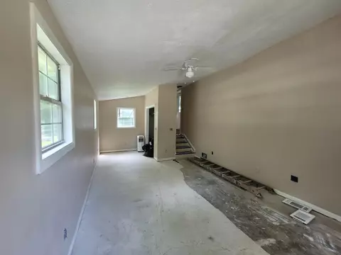 855 Ludlow Ln, Cincinnati, OH 45245 photo 8