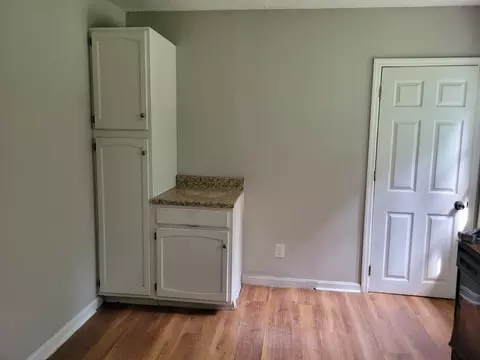 855 Ludlow Ln, Cincinnati, OH 45245 photo 5