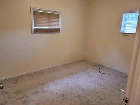 855 Ludlow Ln, Cincinnati, OH 45245 photo 6