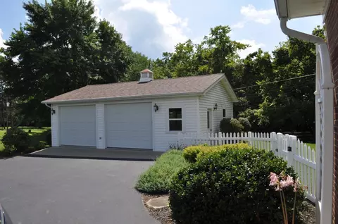 111 Sunset Blvd, Georgetown, OH 45121 photo 5