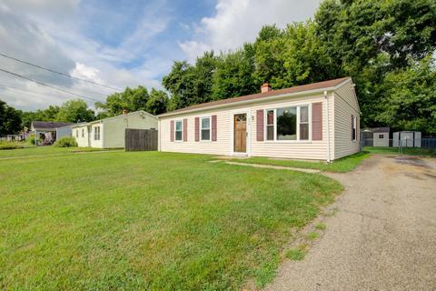 554 Berry Ct, Cincinnati, OH 45244 photo 2