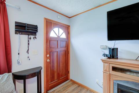 554 Berry Ct, Cincinnati, OH 45244 photo 4