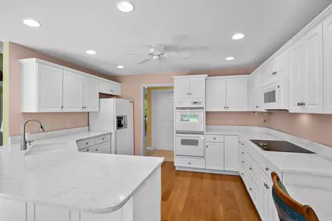 5779 Sidney Rd, Cincinnati, OH 45233 photo 13
