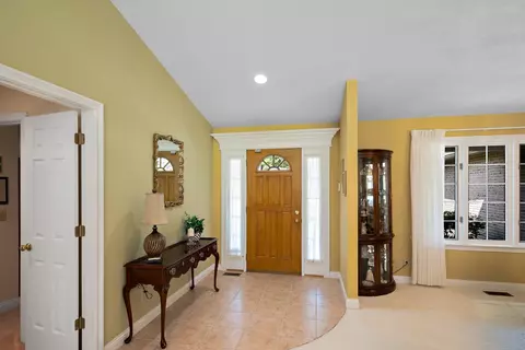 5779 Sidney Rd, Cincinnati, OH 45233 photo 4