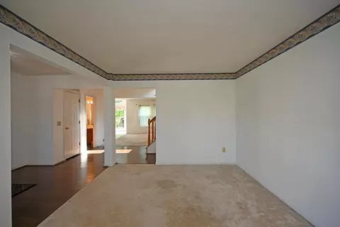 3166 Lancer Ln, Cincinnati, OH 45239 photo 4