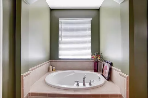 7044 Vail Ct, Cincinnati, OH 45247 photo 24