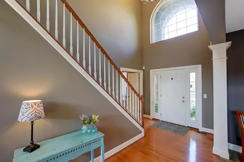 7044 Vail Ct, Cincinnati, OH 45247 photo 2