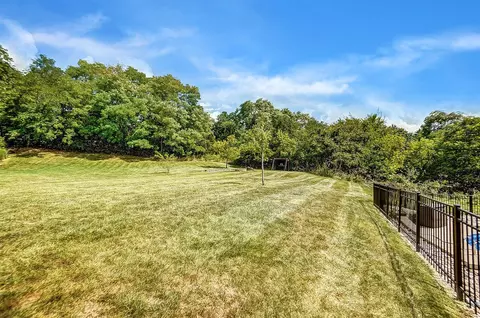 7044 Vail Ct, Cincinnati, OH 45247 photo 37