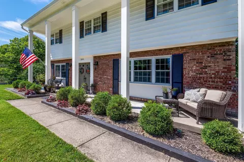 2891 Saddleback Dr, Cincinnati, OH 45244 photo 3
