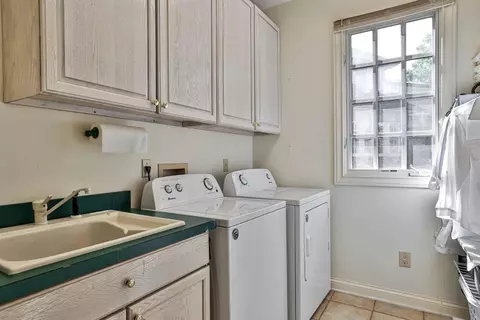 9 Hampton Ln, Cincinnati, OH 45208 photo 35