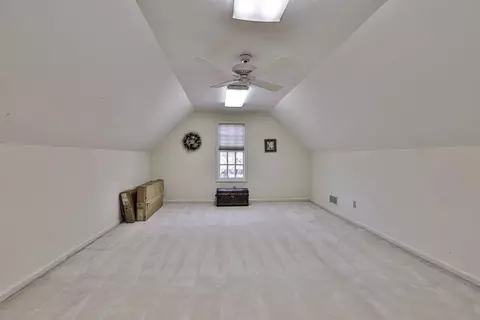 9 Hampton Ln, Cincinnati, OH 45208 photo 28