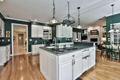 9 Hampton Ln, Cincinnati, OH 45208 photo 14
