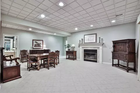 9 Hampton Ln, Cincinnati, OH 45208 photo 29