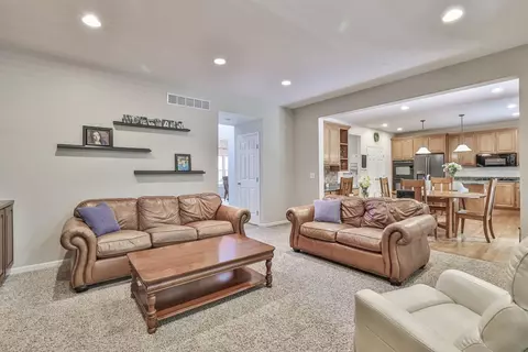 535 Clemray Dr, Cincinnati, OH 45231 photo 6