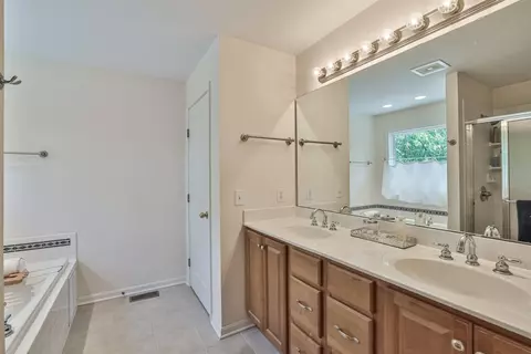 535 Clemray Dr, Cincinnati, OH 45231 photo 20