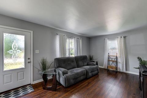 368 Ingram Rd, Greenhills, OH 45218 photo 4