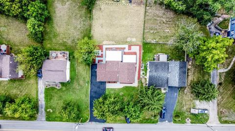 9381 Daly Rd, Cincinnati, OH 45231 photo 3
