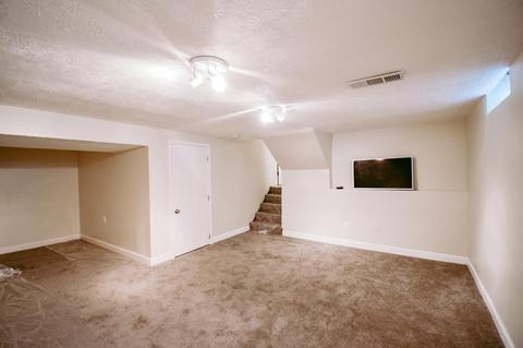 9381 Daly Rd, Cincinnati, OH 45231 photo 18