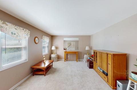 4346 Simca Ln, Cincinnati, OH 45211 photo 2