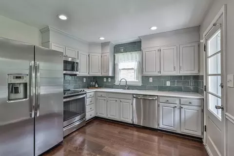 312 Ingram Rd, Greenhills, OH 45218 photo 11