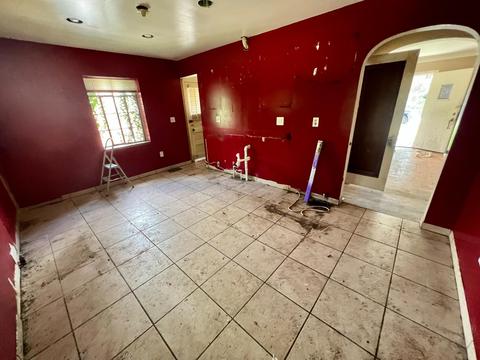 3935 Farrell Dr, Cincinnati, OH 45211 photo 5