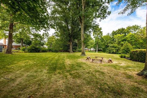 624 Silverhedge Dr, Cincinnati, OH 45231 photo 6