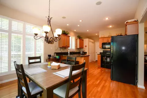 332 Red Cedar Ct, Hamilton Township, OH 45039 photo 18
