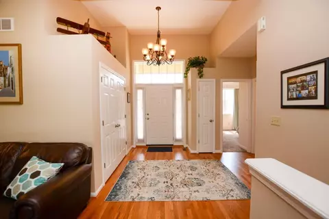 332 Red Cedar Ct, Hamilton Township, OH 45039 photo 5