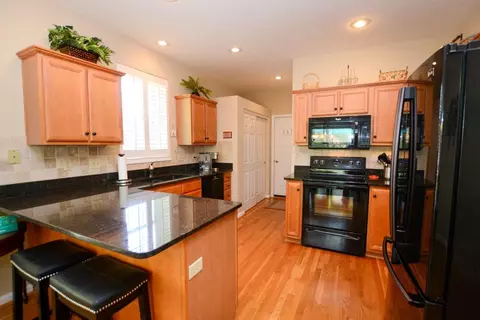 332 Red Cedar Ct, Hamilton Township, OH 45039 photo 11