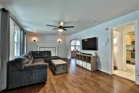 6920 Buckingham Pl, Cincinnati, OH 45227 photo 4