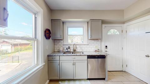 1934 Berkley Ave, Cincinnati, OH 45237 photo 14