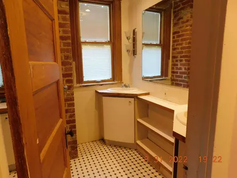 326 Crestline Ave, Cincinnati, OH 45205 photo 9