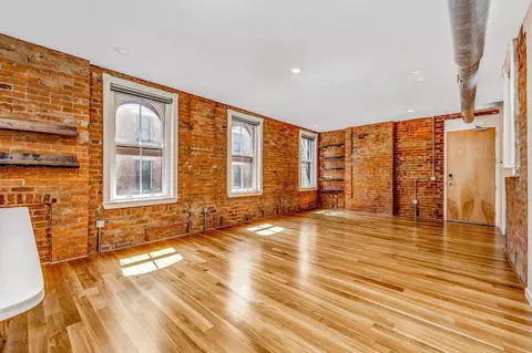 34 Fourteenth St #302, Cincinnati, OH 45202 photo 2