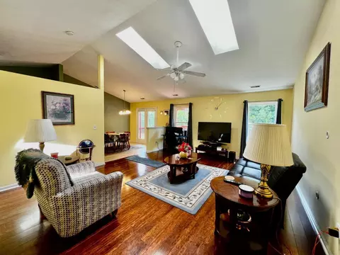 38 Robin Way, Amelia, OH 45102 photo 4