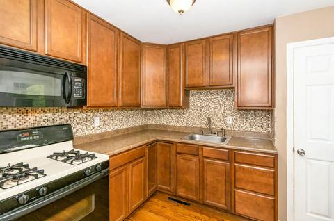 334 Brookforest Dr, Cincinnati, OH 45238 photo 9