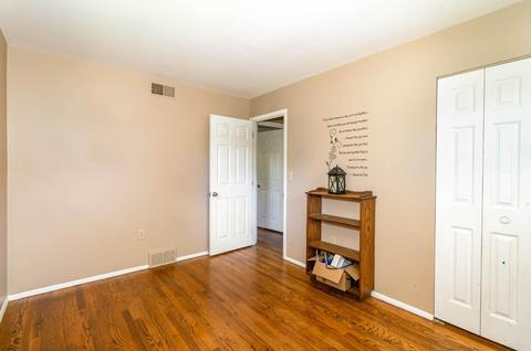 334 Brookforest Dr, Cincinnati, OH 45238 photo 12