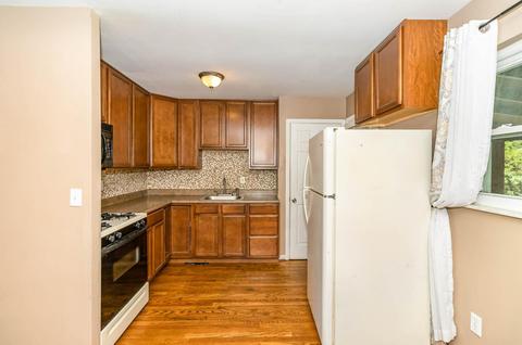 334 Brookforest Dr, Cincinnati, OH 45238 photo 8
