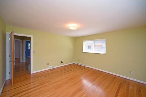 5938 Bellmeadows Dr, Cincinnati, OH 45224 photo 22