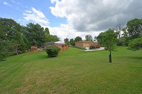 5938 Bellmeadows Dr, Cincinnati, OH 45224 photo 41