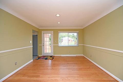 5938 Bellmeadows Dr, Cincinnati, OH 45224 photo 8