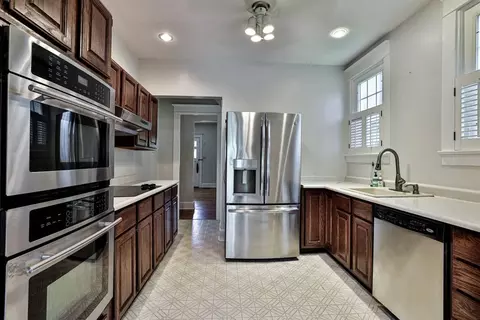 46 Arcadia Pl, Cincinnati, OH 45208 photo 9