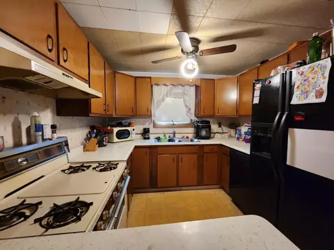 3937 Youngman Dr, Cincinnati, OH 45245 photo 9