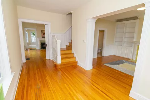 385 Howell Ave, Cincinnati, OH 45220 photo 3