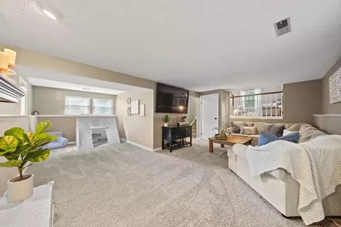 9271 Fields Dr, Mason, OH 45040 photo 16