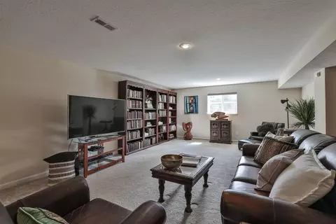 521 Meadowcrest Rd, Cincinnati, OH 45231 photo 24