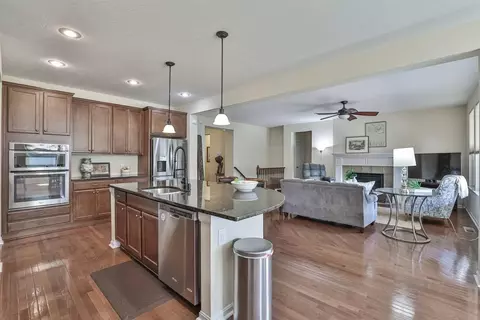 521 Meadowcrest Rd, Cincinnati, OH 45231 photo 9