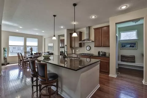 521 Meadowcrest Rd, Cincinnati, OH 45231 photo 8