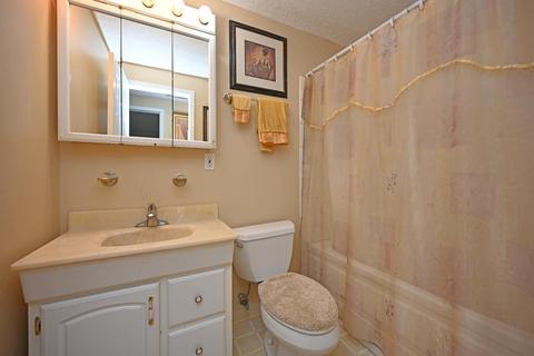 1231 Beechpoint Dr, Cincinnati, OH 45231 photo 14