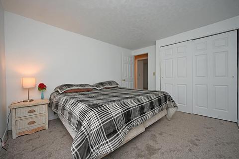 1231 Beechpoint Dr, Cincinnati, OH 45231 photo 13