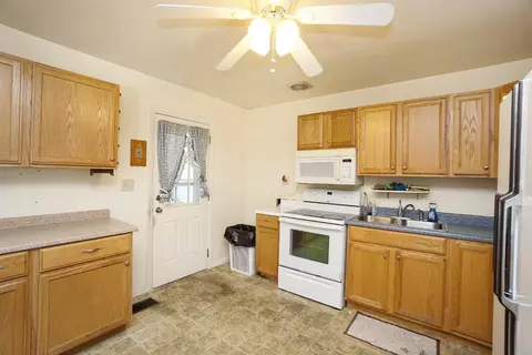4294 Beechmont Dr, Cincinnati, OH 45244 photo 9